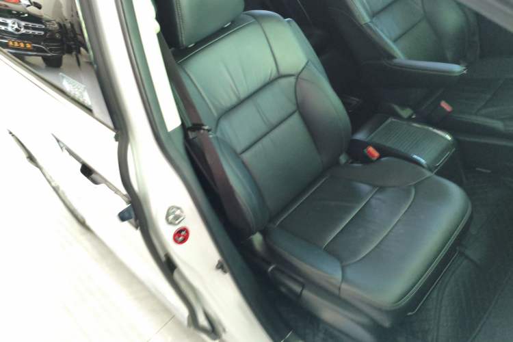 Used Honda Elysion 2016 2.4L Style Edition
