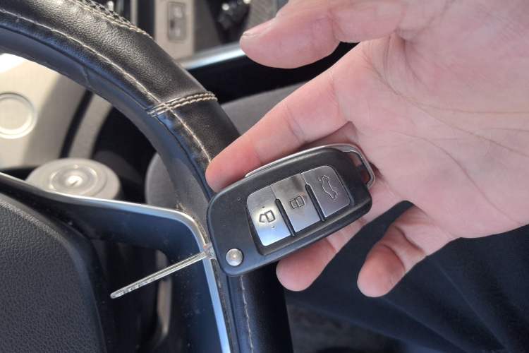 Used Geely Auto Vision X3 2019 Upgraded Model 1.5L Manual Elite Version
