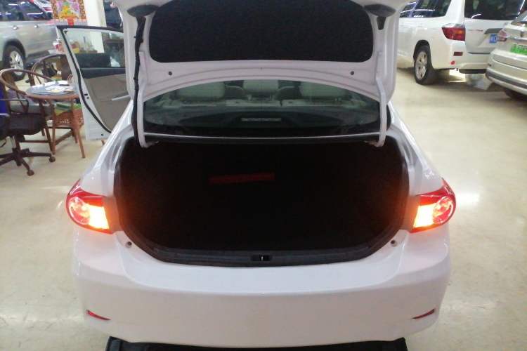 Used Toyota Corolla 2013 Special Edition 1.6L Automatic Cool GL Model
