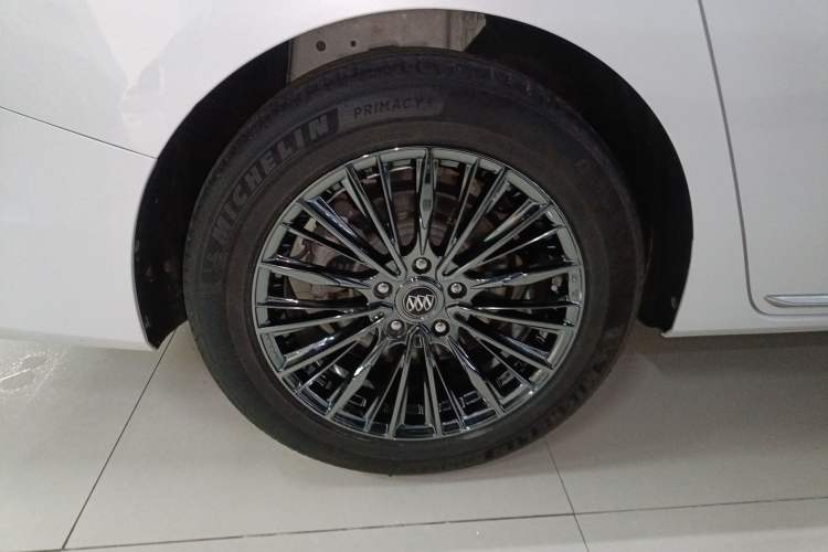 Used Buick GL8 2023 ES Lu Zun Comfort Model
