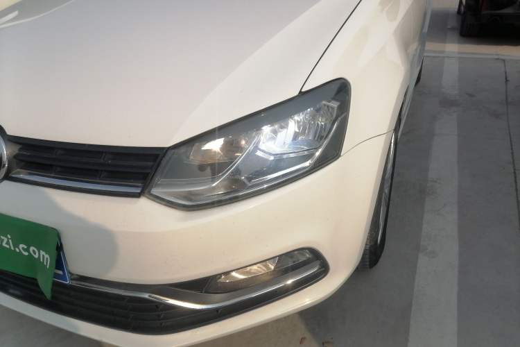 Used Volkswagen Polo 2014 1.6L Automatic Comfort Edition
