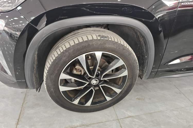 Used Skoda Kodiaq 2023 TSI330 7-Seater Two-Wheel-Drive Luxury Edition