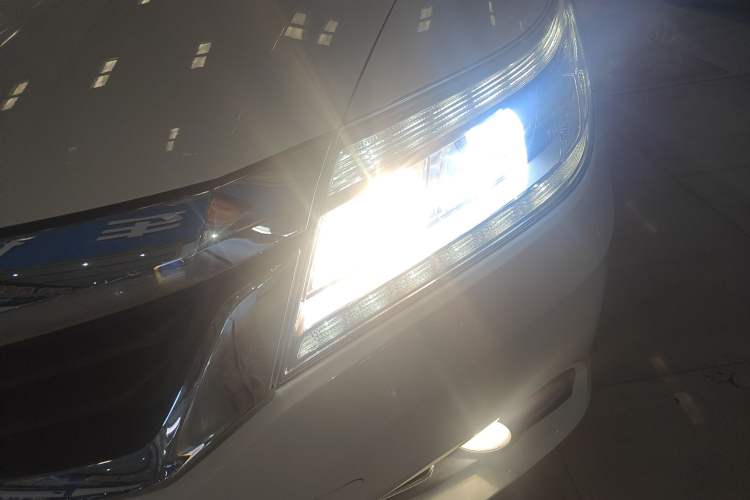 Used Honda Crider 2015 1.8L Automatic Luxury Edition
