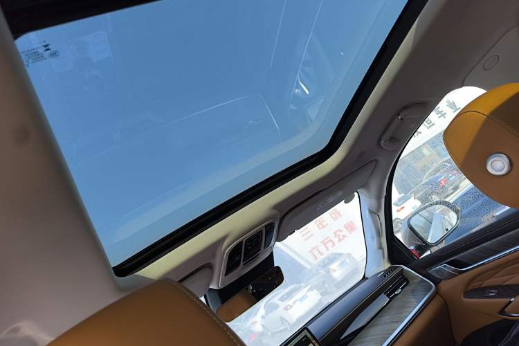 Used Tank 500 New Energy 2023 Hi4-T
