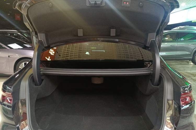 Used BYD Han 2025 EV Intelligent Driving Edition 701KM LiDAR Flagship Model
