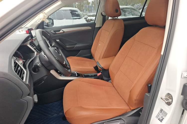 Used Volkswagen T-ROC 2022 280TSI DSG Two-Wheel Drive Elite PLUS
