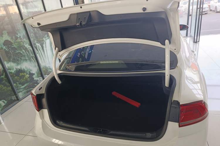 Used Volkswagen Lamando 2018 230TSI DSG Fashion Edition
