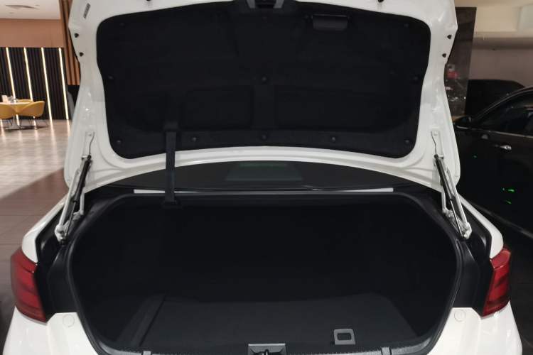 Used Toyota Crown 2017 2.0T Sport Edition
