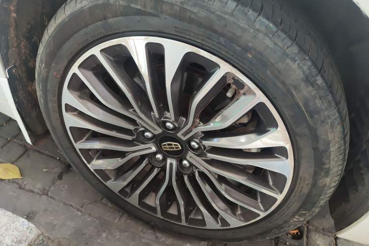 Used Geely Auto Emgrand GT 2017 1.8T Luxury Model
