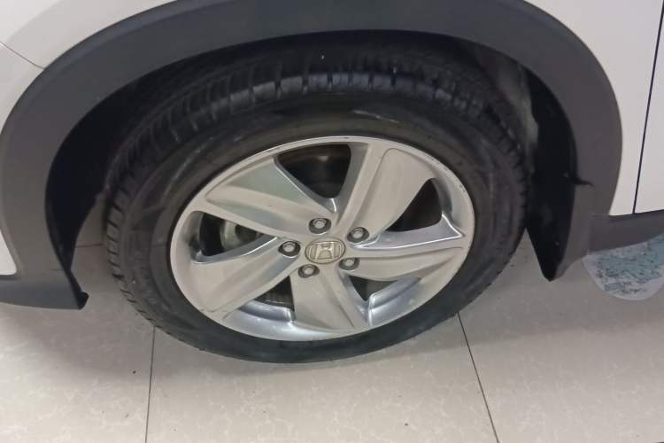 Used Honda Vezel 2020 1.5L CVT Elite Edition
