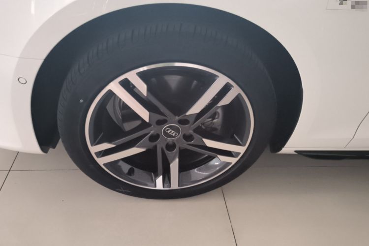 Used Audi A4L 2022 40 TFSI Luxury Dynamic Model
