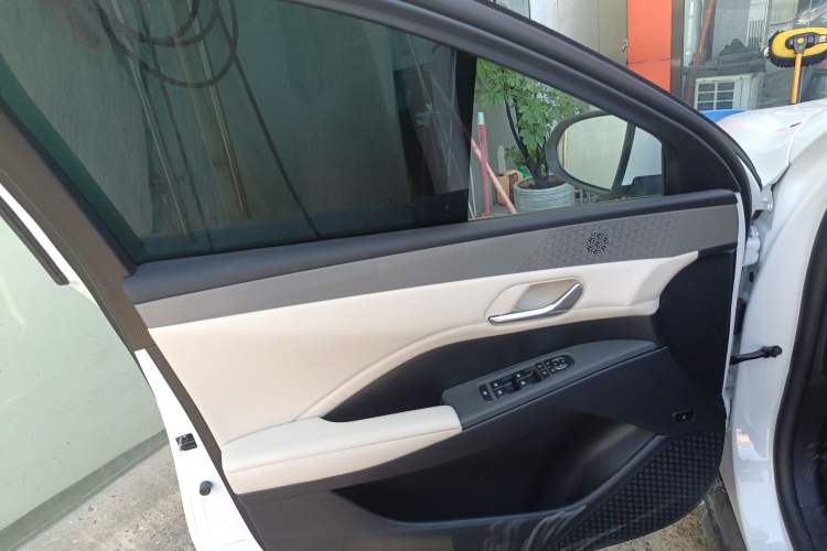 Used BYD Qin PLUS 2025 DM-i Smart Drive 55KM Leading Model

