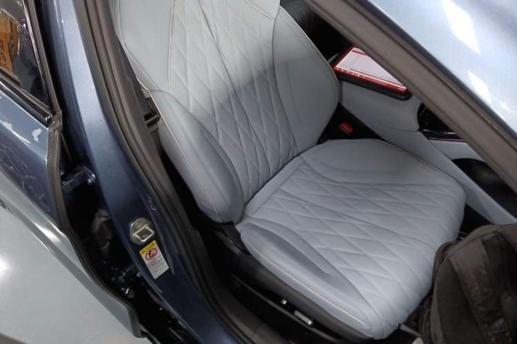 Used BYD Seal 2022 550 km Standard Range Rear-Wheel Drive Prestige Version
