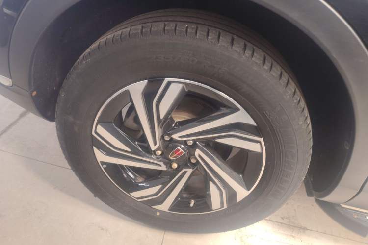 Used Hongqi HS5 2022 Revised Version 2.0T Smart Connect Flagship Edition
