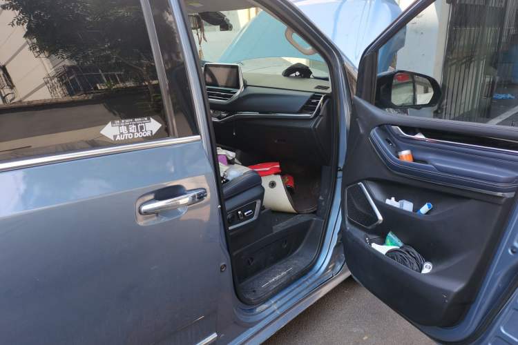 Used SAIC MAXUS G20 2020 2.0T Gasoline Automatic Luxury Edition
