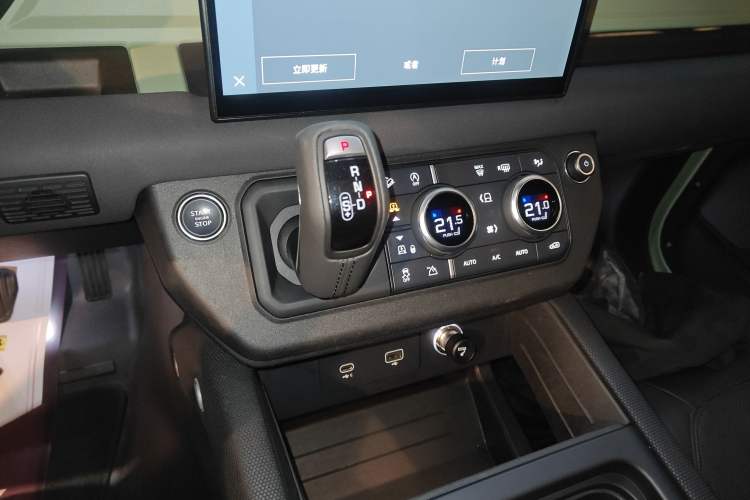 Used Land Rover Defender 2023 110 3.0T P400 75th Anniversary Legend Edition
