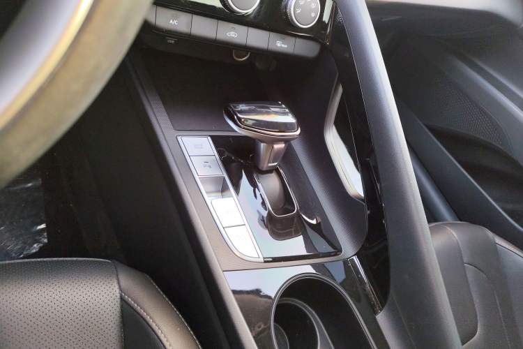 Used Hyundai Elantra 2023 1.5L CVT GLX Elite Edition
