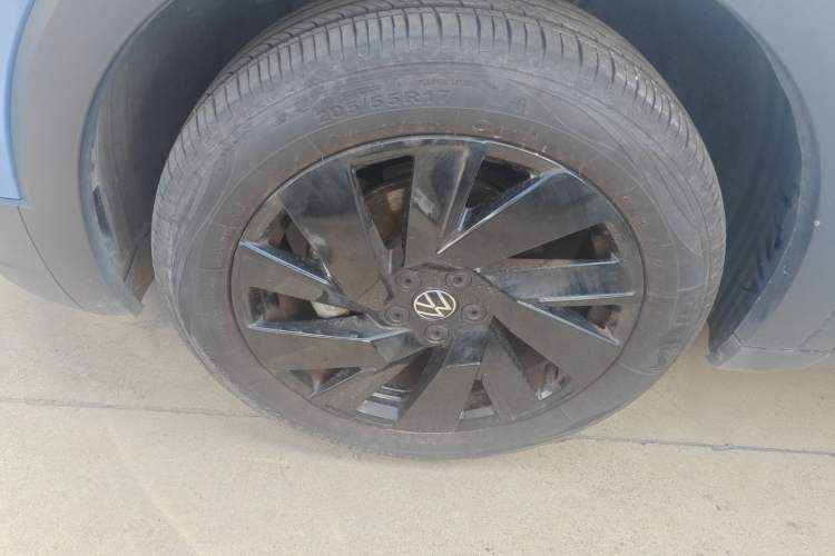 Used Volkswagen Tharu 2025 NewRui 300TSI Prestige Edition
