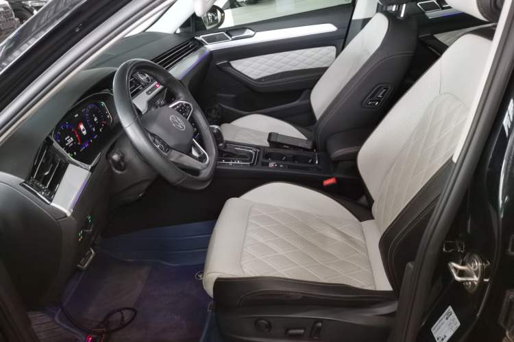 Used Volkswagen Magotan 2023 2 Million Units Commemorative Edition 330TSI DSG Luxury Version