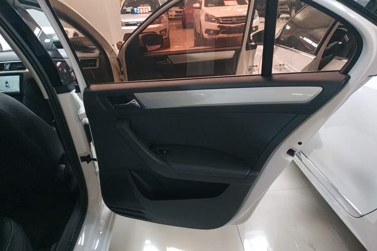 Used Skoda Rapid 2018 1.6L Manual Comfort Edition
