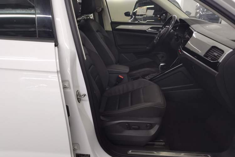 Used Volkswagen Tayron 2022 330TSI Two-Wheel Drive Luxury Smart Connectivity Version
