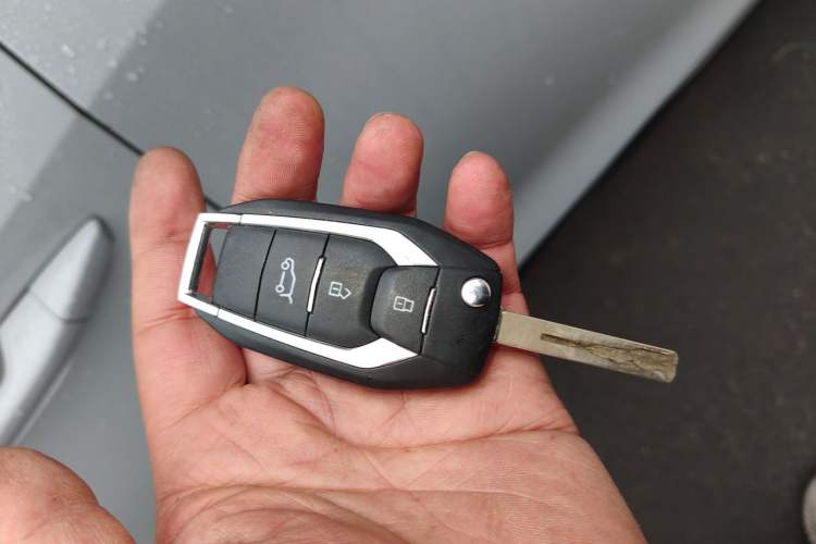 Used SAIC MAXUS EUNIQ 5 2020 Elite Edition 7 Seats
