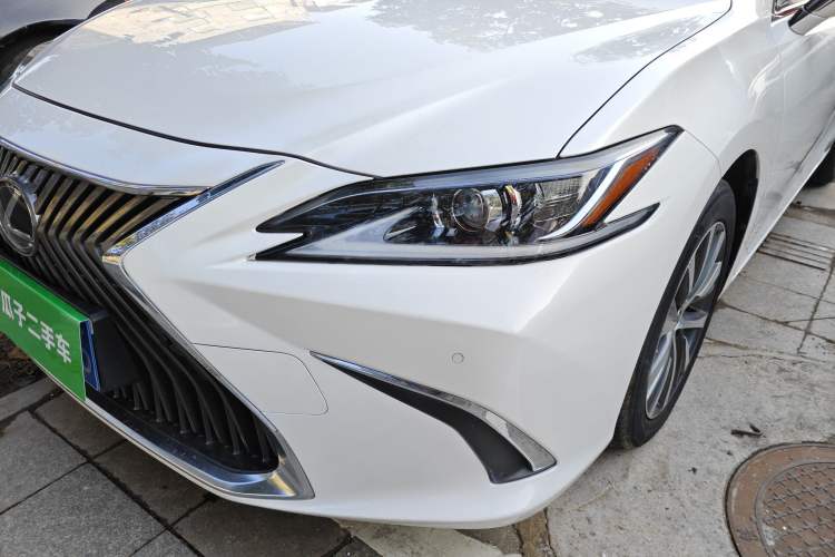 Used Lexus ES 2020 200 Excellence Edition