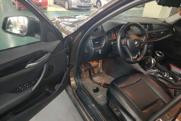 Used BMW X1 2015 sDrive18i Fashion Upgrade Edition
