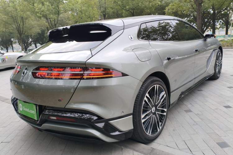 Used Denza Z9GT 2024 1100 Four-Wheel Drive Ultra Version
