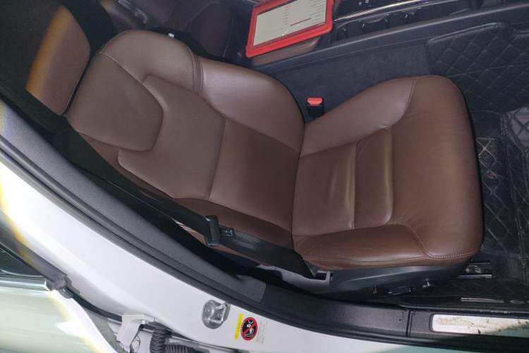 Used Volvo S60 2023 B4 Zhiyi Luxury Edition
