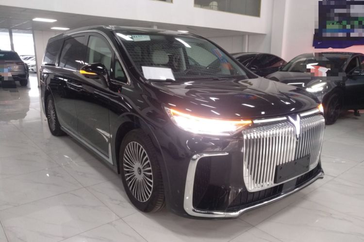 Used VOYAH Dream 2025 PHEV Four-Wheel Drive Prestige Kunpeng Edition
