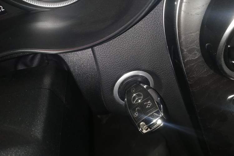 Used Mercedes-Benz C-Class 2017 Facelift C 200 L Sport Edition
