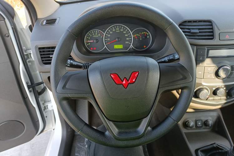 Used Wuling Hongguang 2021 1.5L S Base Version LAR
