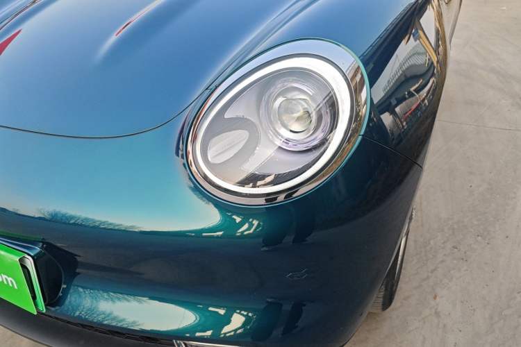 Used ORA Good Cat 2022 Morandi Edition 400km Standard Range Premium Version Lithium-Ion Battery