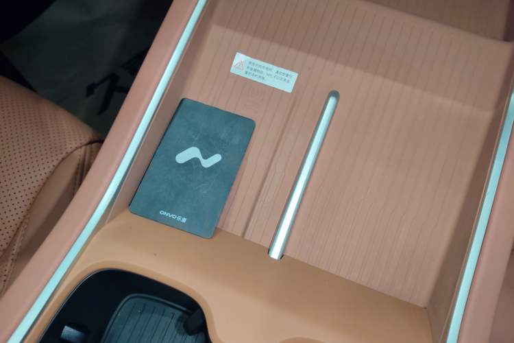 Used ONVO L60 2024 60 kWh All-Wheel Drive