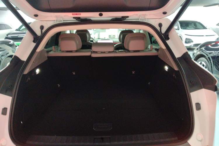 Used Zeekr 7X 2025 100 kWh Long-Range Rear-Wheel Drive with Intelligent Driving Features
