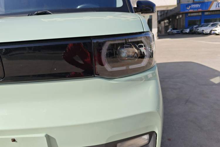 Used Wuling Hongguang MINIEV 2021 Macaron Sandwich Model 170 km Lithium Iron Phosphate
