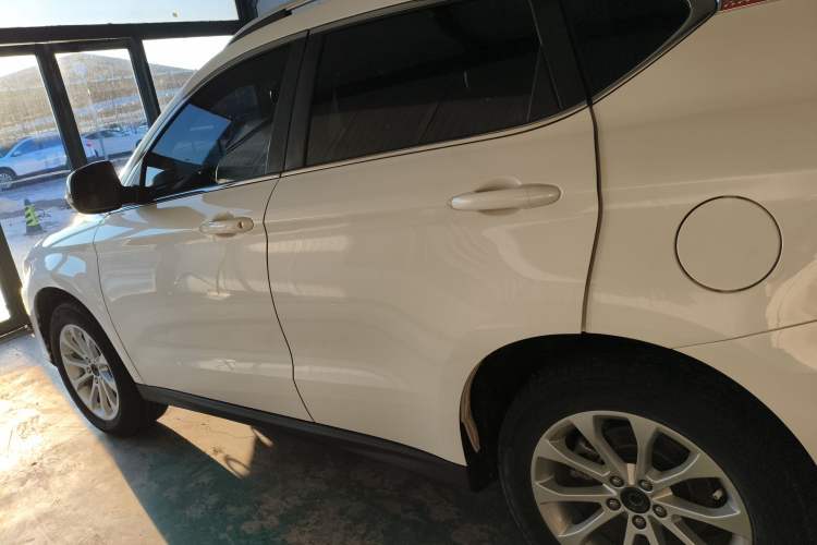 Used Haval H2 2017 Red-Label 1.5T Manual Two-Wheel Drive Luxury Model
