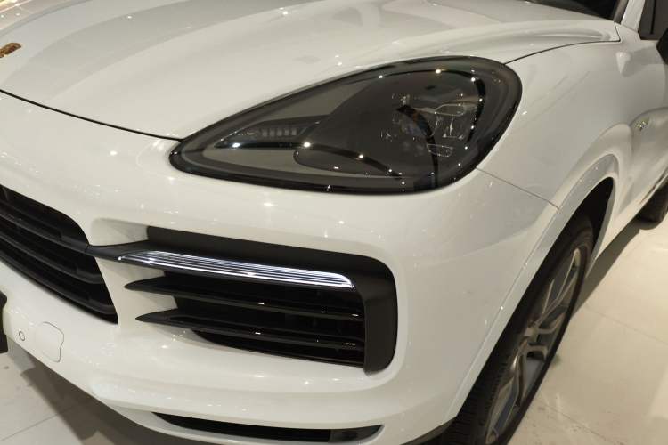 Used Porsche Cayenne 2023 Cayenne E-Hybrid 2.0T Platinum Edition
