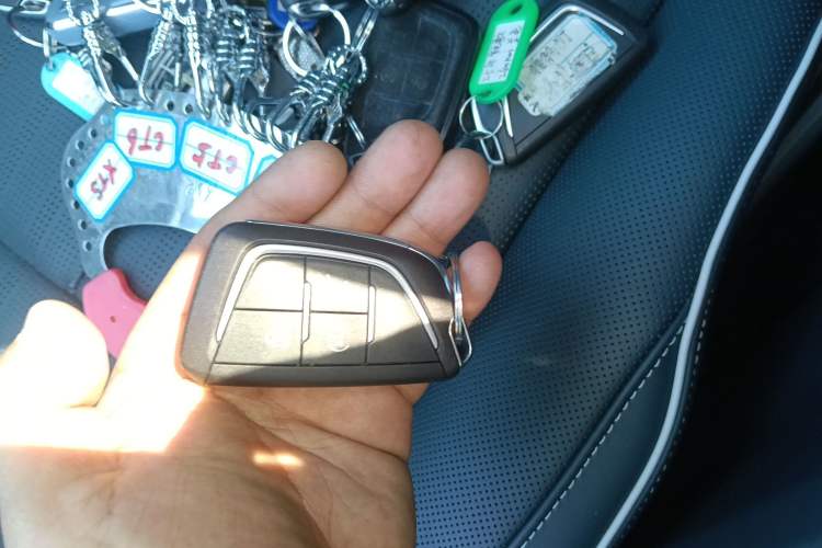 Used Cadillac LYRIQ 2022 Four-Wheel-Drive High-Performance Deluxe Edition
