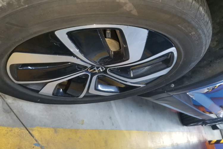 Used Volkswagen Tharu 2023 300TSI Two-Wheel-Drive Full Moon Edition