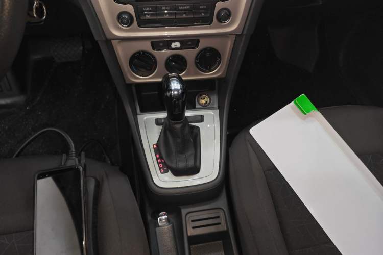 Used Volkswagen Lavida 2013 Revised Classic 1.6L Automatic Fashion Edition