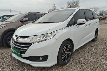 Used Honda Odyssey 2015 Revised 2.4L Luxury Edition