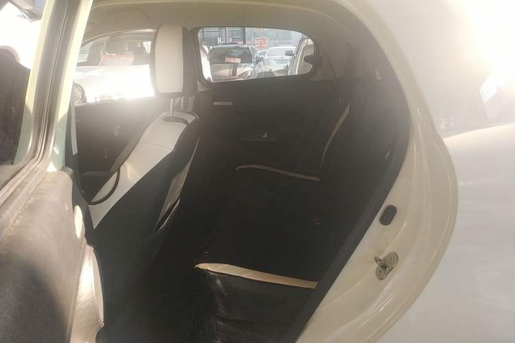 Used ORA Black Cat 2021 301 km Basic Version
