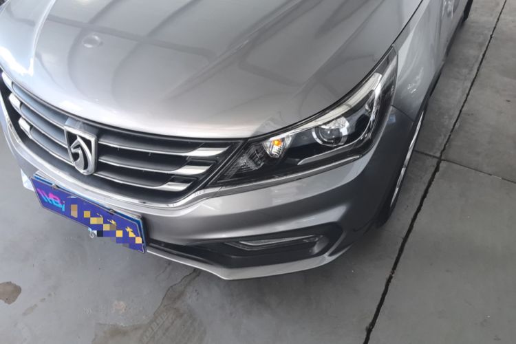 Used Baojun 310W 2017 1.5L Manual Fashion Model China V
