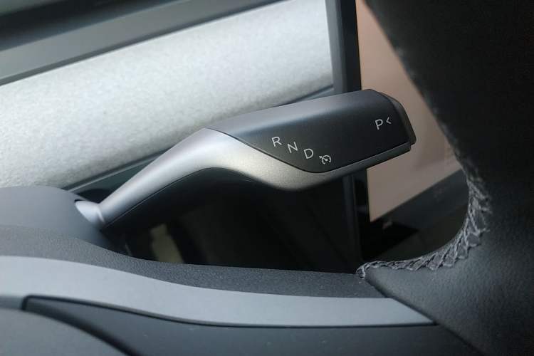 Used Tesla Model Y 2023 Rear-Wheel-Drive Version
