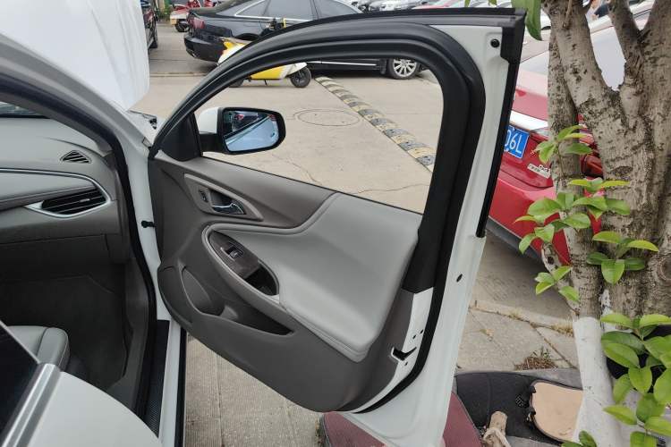 Used Chevrolet Malibu XL 2018 530T Automatic Luxury Edition
