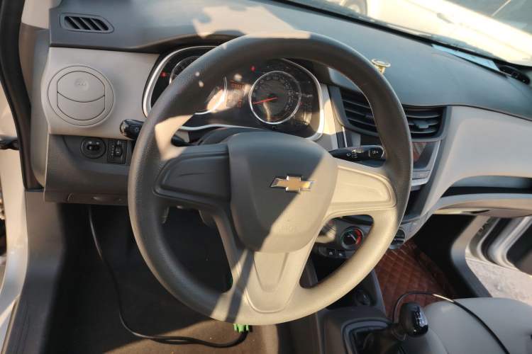 Used Chevrolet Sail 2015 Sail 3 1.3L Manual Warm Edition