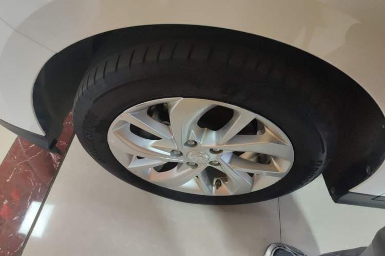 Used Buick Velite 6 2023 430km Range Commuter Version
