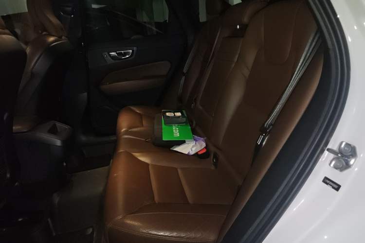 Used Volvo XC60 2019 T5 4x4 Smart Edition China V Standard